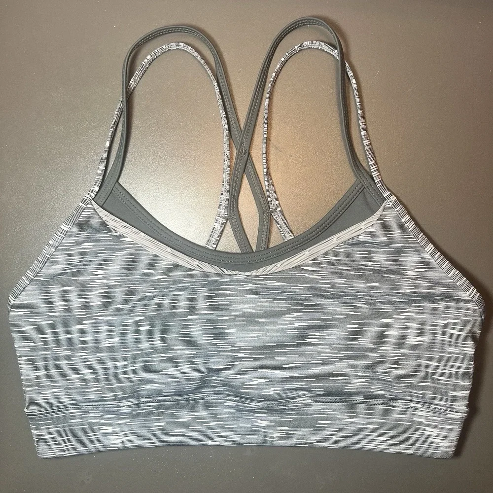 Zyia Light n Tight Strappy sports Bra Woman size Small Gray Gym‎ Yoga